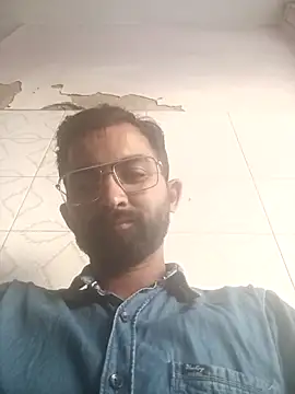 Snapshot of sagarghai07 chatting on May 3, 11:05 am sagarghai07 online show from May 3, 11:05 am