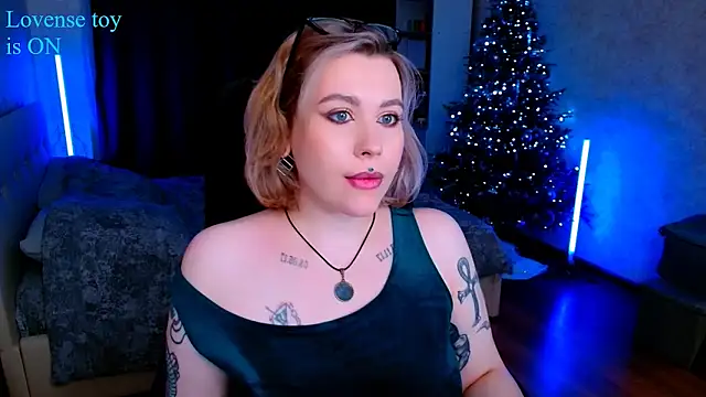 Snapshot of Blueberry-baby chatting on January 26, 11:08 pm Blueberry-baby online show from January 26, 11:08 pm