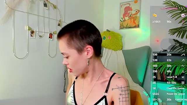 PamelaYong online show from January 26, 1:36 pm