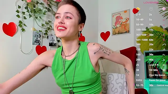 PamelaYong online show from February 12, 1:37 pm