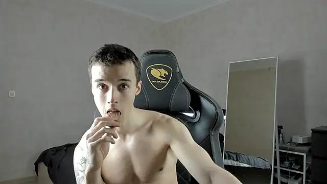 MasonWarholl online show from January 30, 2:58 pm