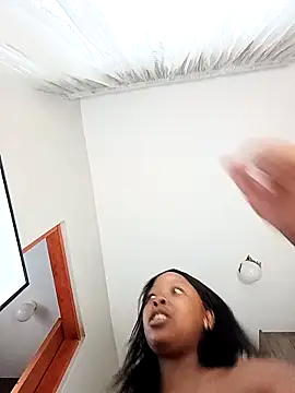 Snapshot of Mayo01_ chatting on November 14, 5:28 am Mayo01 online show from November 14, 5:28 am