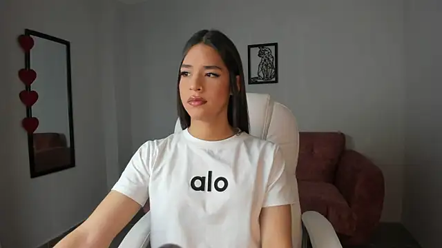 Alice23jones online show from March 7, 12:45 pm