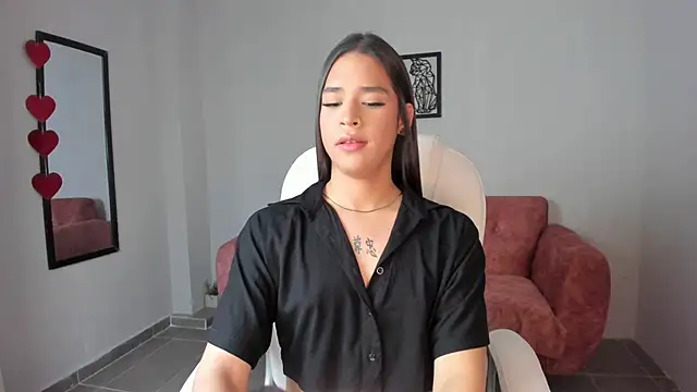 Alice23jones online show from March 8, 6:47 pm