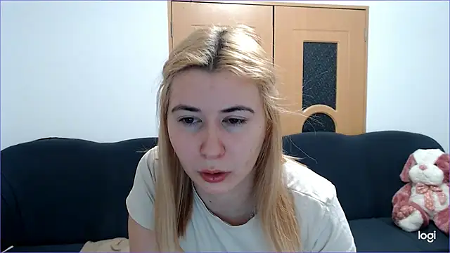 VioletaFlower7 online show from February 18, 5:31 pm