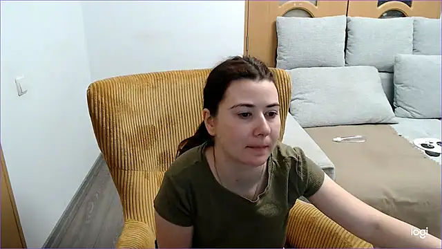 VioletaFlower7 online show from March 24, 8:52 am