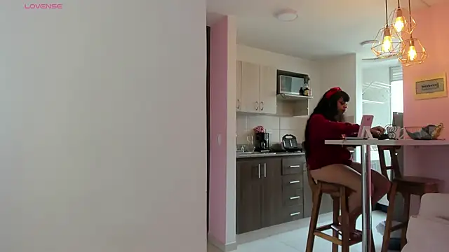 zoesullivan online show from January 16, 12:53 pm