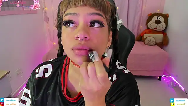 zoesullivan online show from November 6, 9:43 am