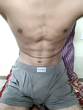 Snapshot of vikram74 chatting on February 18, 9:05 am vikram74 online show from February 18, 9:05 am