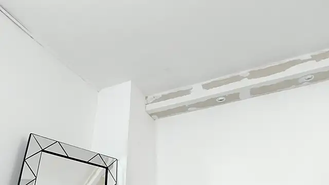 Juliabadlee online show from December 30, 3:25 am