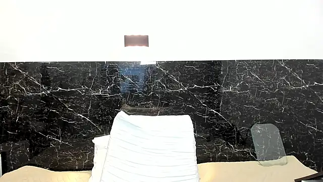 Juliabadlee online show from March 8, 11:49 pm