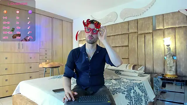 petterwilly1 online show from December 31, 1:08 pm