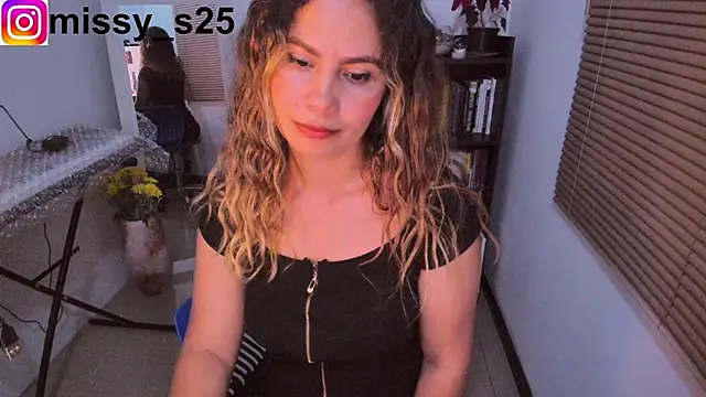 gigi stephans online show from January 8, 2:03 am