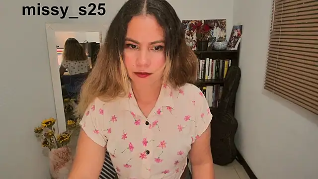 gigi stephans online show from February 27, 1:49 am