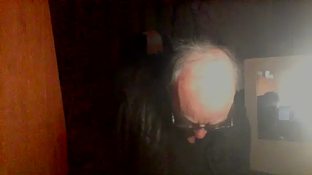 nice6incs online show from December 13, 11:10 pm