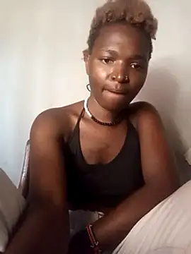 petite 12 online show from February 22, 7:12 am