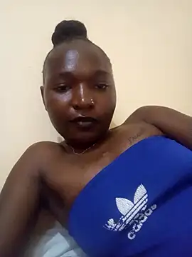 petite 12 online show from March 3, 10:17 am