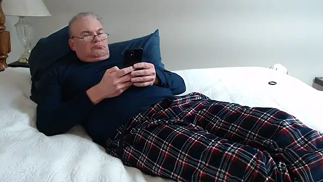 Snapshot of JaySloan chatting on February 24, 7:41 pm JaySloan online show from February 24, 7:41 pm