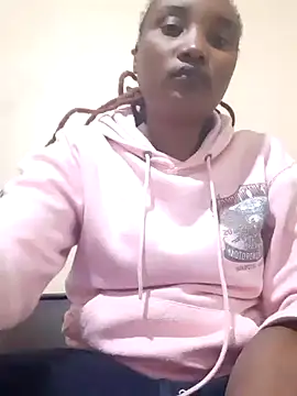 StacyGee24 online show from February 11, 8:10 pm