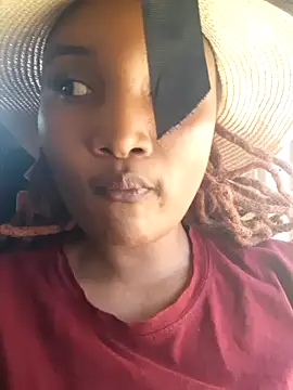 StacyGee24 online show from February 24, 11:10 am