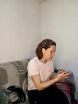 Snapshot of ameliaterry chatting on February 10, 12:19 am ameliaterry online show from February 10, 12:19 am