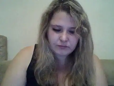 ParisMimi online show from November 21, 10:25 am