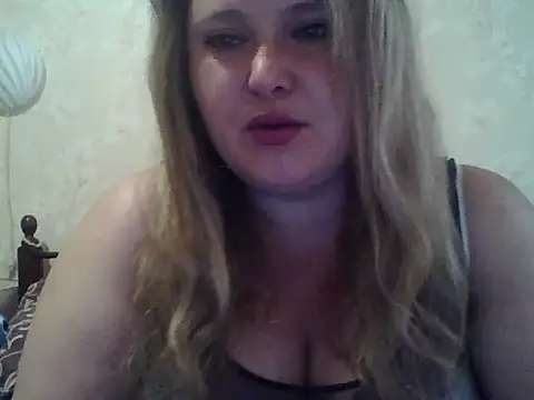 Snapshot of ParisMimi chatting on April 26, 6:44 am ParisMimi online show from April 26, 6:44 am