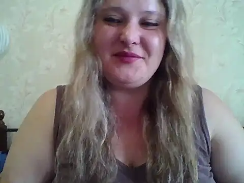Snapshot of ParisMimi chatting on May 16, 6:54 am ParisMimi online show from May 16, 6:54 am