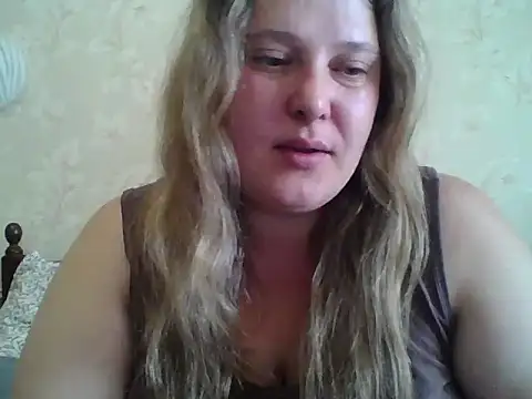 Snapshot of ParisMimi chatting on May 19, 7:26 am ParisMimi online show from May 19, 7:26 am