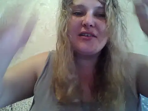 Snapshot of ParisMimi chatting on May 21, 12:12 pm ParisMimi online show from May 21, 12:12 pm