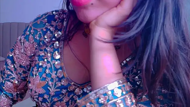 Aashika-Kaur online show from November 1, 4:31 pm