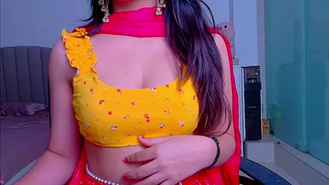 Aashika-Kaur online show from December 2, 5:02 am