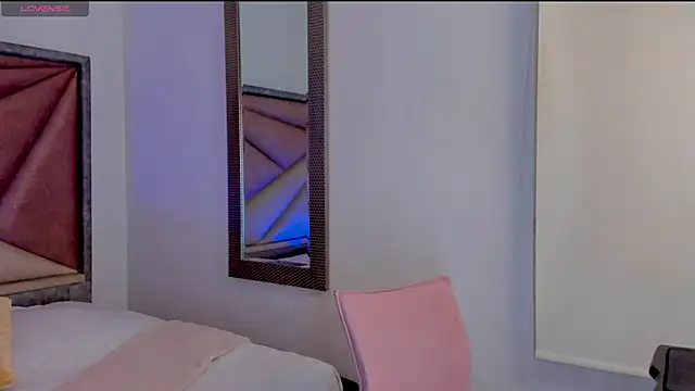 BarbaraKnox  online show from March 27, 12:05 pm