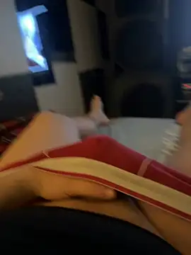 Snapshot of MatthewEmme chatting on March 8, 12:11 am MatthewEmme online show from March 8, 12:11 am