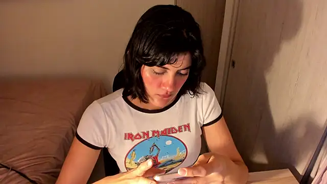 misstoya online show from June 20, 2:03 am
