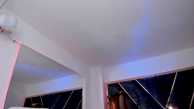 Snapshot of ChloeConnorr chatting on January 7, 10:08 pm ChloeConnorr online show from January 7, 10:08 pm