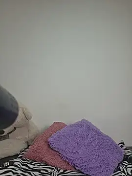 bigboobsrose1 online show from March 2, 10:49 pm