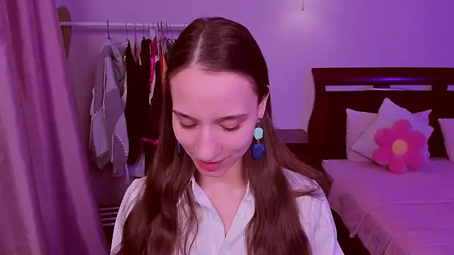 StaceySunny online show from February 13, 5:20 pm