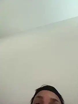 Snapshot of goldbuni chatting on January 15, 10:57 pm goldbuni online show from January 15, 10:57 pm