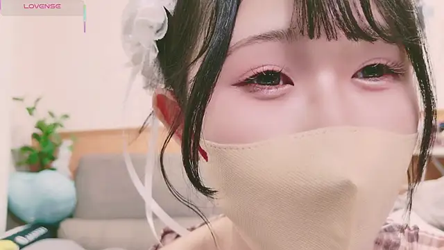 Conatsu online show from March 2, 12:42 am