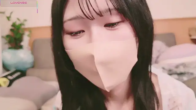 Conatsu online show from March 3, 9:05 pm