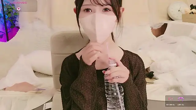 Snapshot of Conatsu chatting on July 8, 2:43 pm Conatsu online show from July 8, 2:43 pm