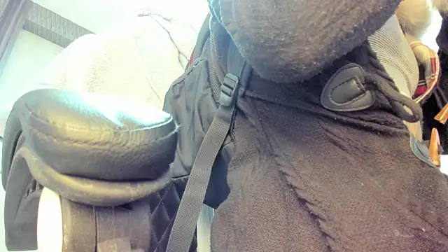 selene red  online show from April 2, 12:30 am