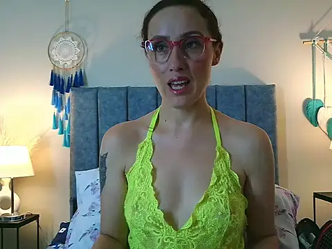 IberianMoonMK online show from February 13, 5:31 pm