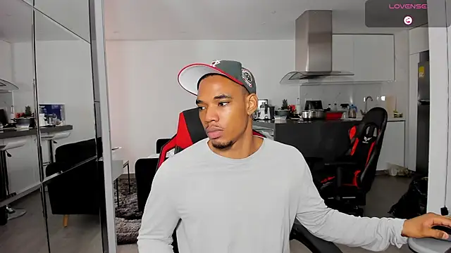 TROYWESLY- online show from November 6, 12:39 pm