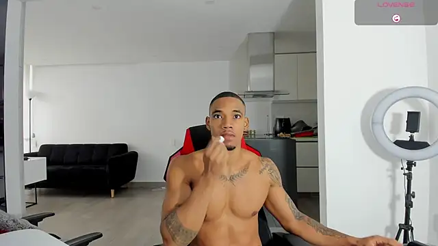 TROYWESLY- online show from June 2, 1:46 pm