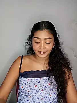 Snapshot of heleny901 chatting on November 8, 10:08 pm heleny901 online show from November 8, 10:08 pm