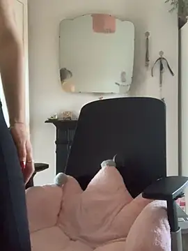 Littlelolo60 online show from February 27, 9:22 am