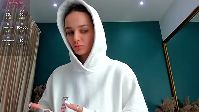 Snapshot of AprilWong chatting on February 21, 6:07 am AprilWong online show from February 21, 6:07 am