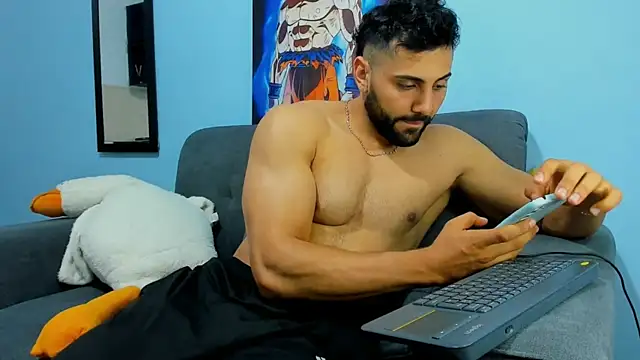 Snapshot of ETHAN_ROX chatting on December 24, 1:17 pm ETHAN ROX online show from December 24, 1:17 pm